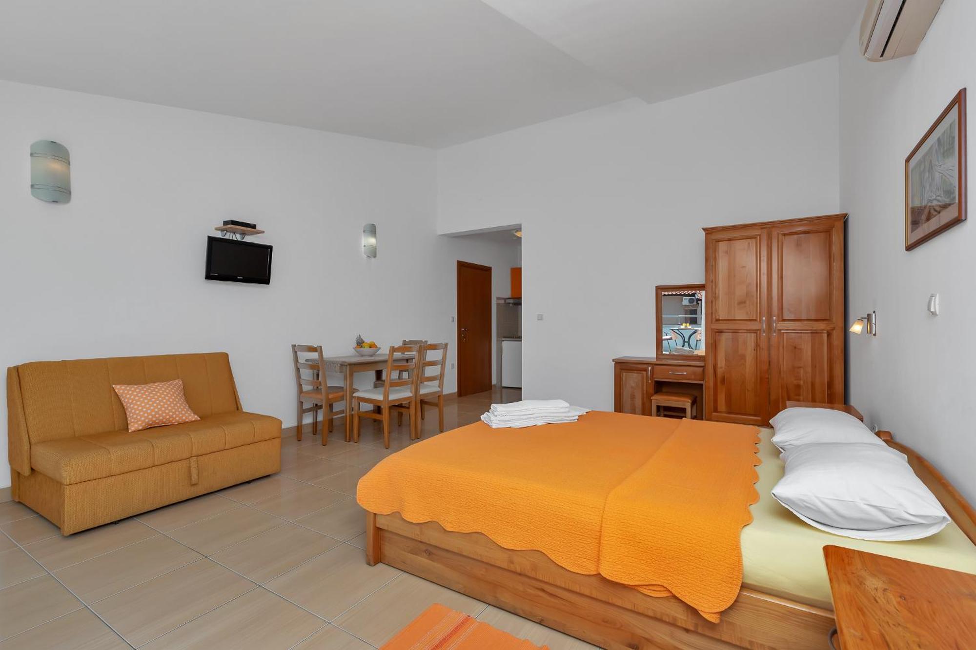 Juric 1 Apartment